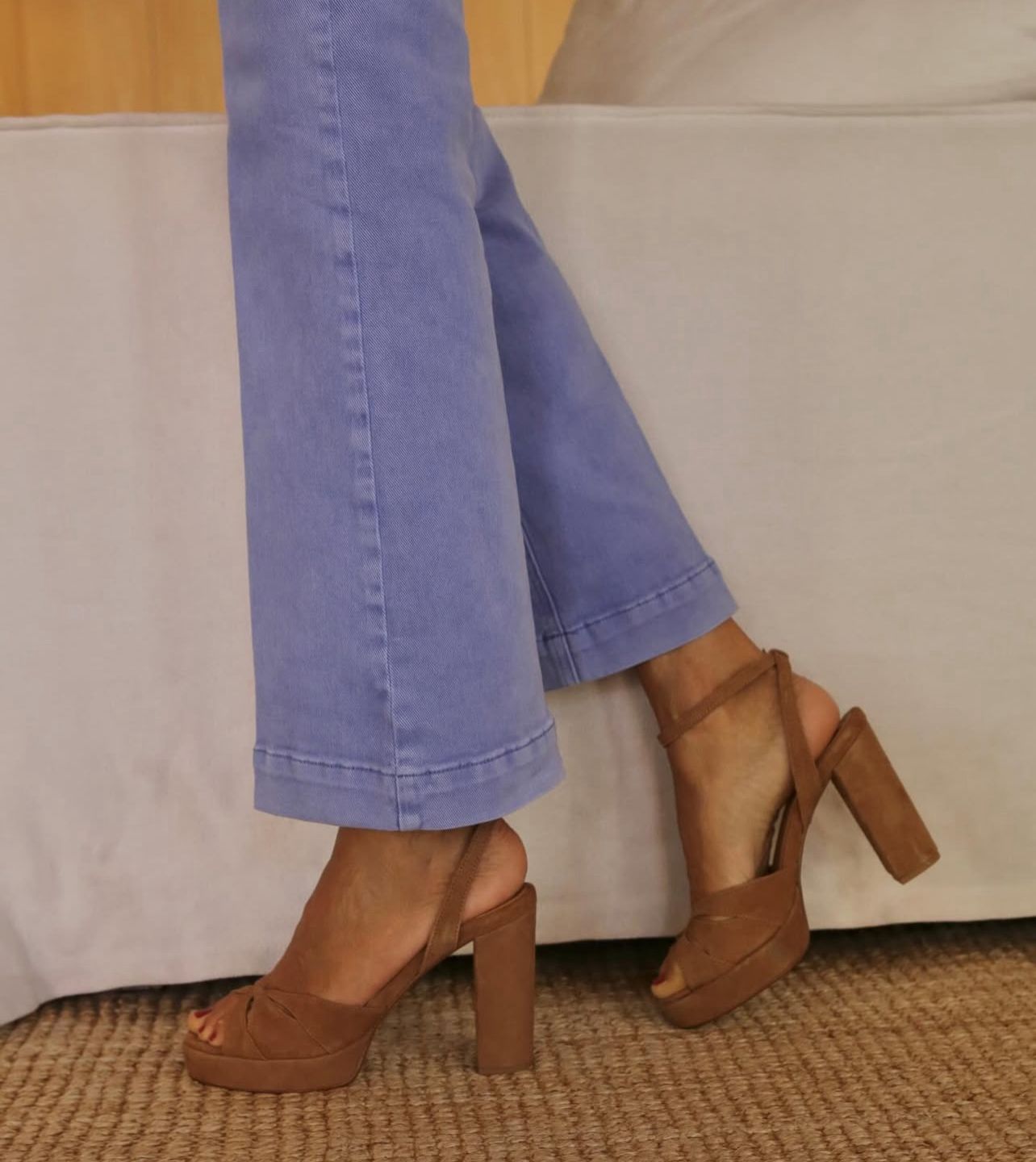 SUEDE PLATFORM SANDALS | CAMEL