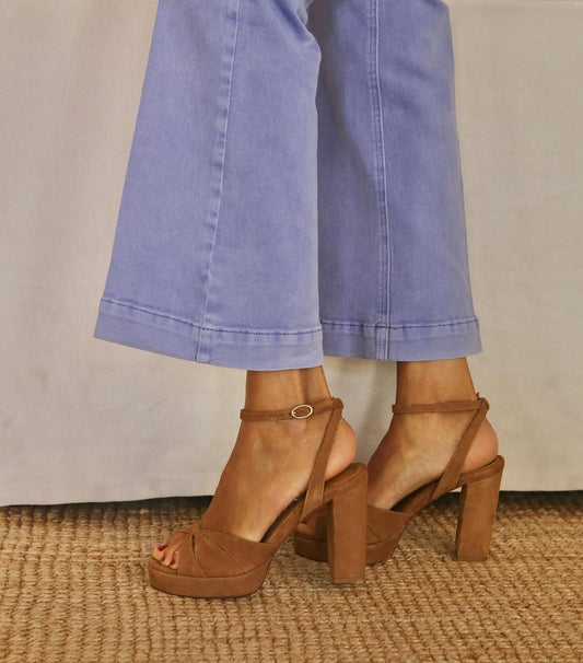 SUEDE PLATFORM SANDALS | CAMEL