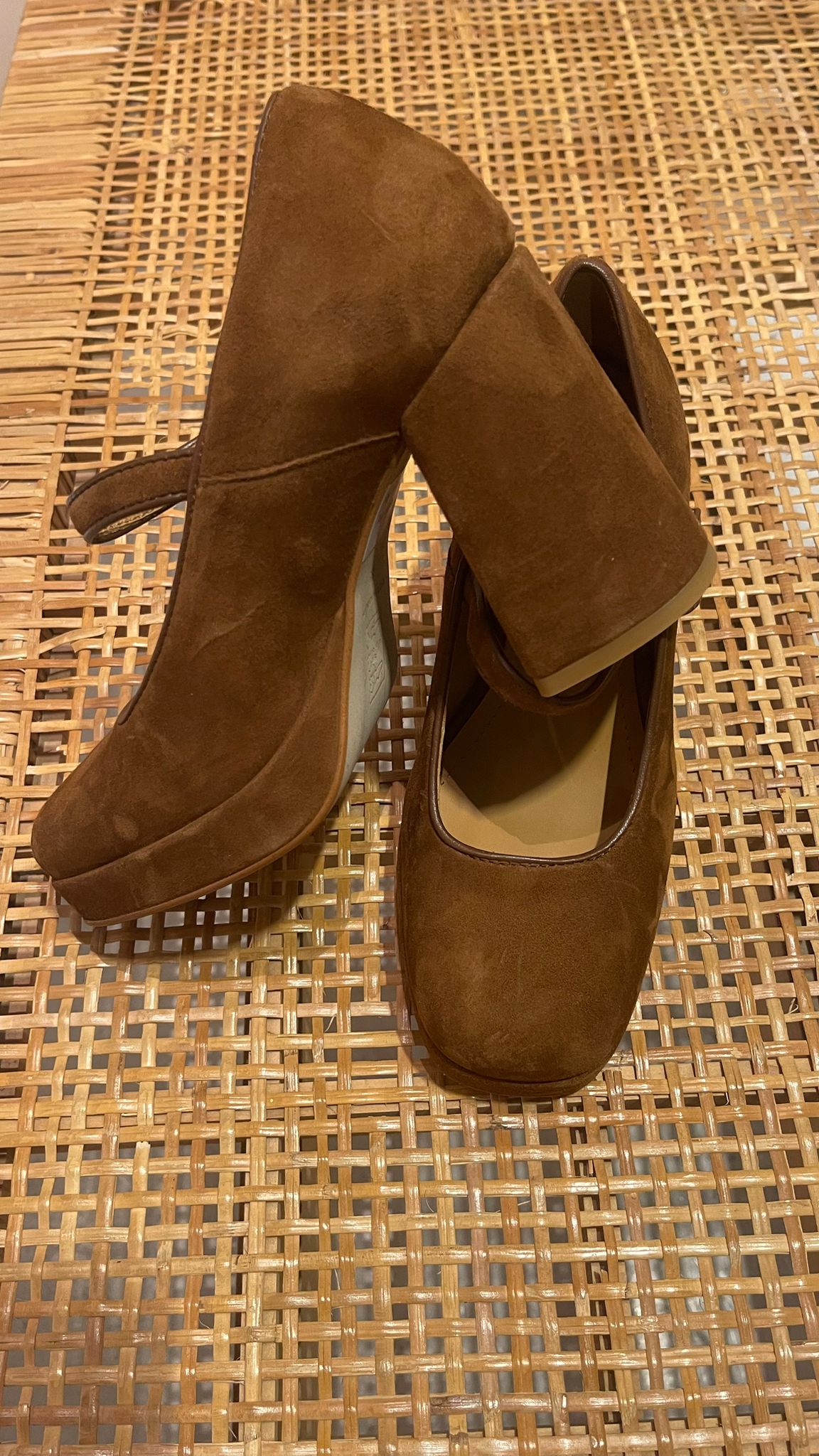 MARY JANE PLATFORM |  CAMEL SUEDE